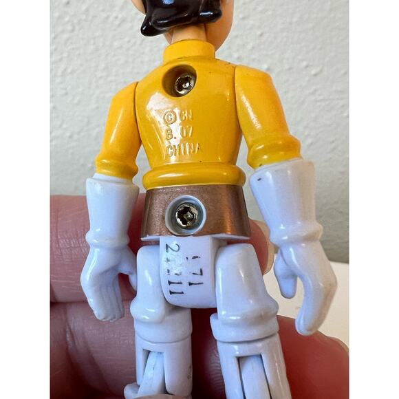 Bandai Ben 10 Ben Tennyson Battle Version Action Figure 3.5" Toy - Picture 3 of 4